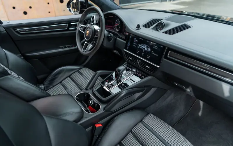 Porsche Cayenne Coupe S * CARBON pak * 1e Hand * Neue Wart - 131143