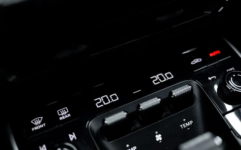 Porsche 911 Carrera 4S * 18-WEG * H.ACHSLENKUNG * SITZBELÜFT *  - 138452