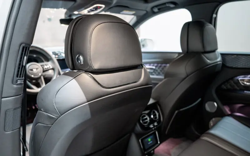 Bentley Bentayga 3.0 Hybrid 4WD * FIRST EDITION * NAIM *  - 135352