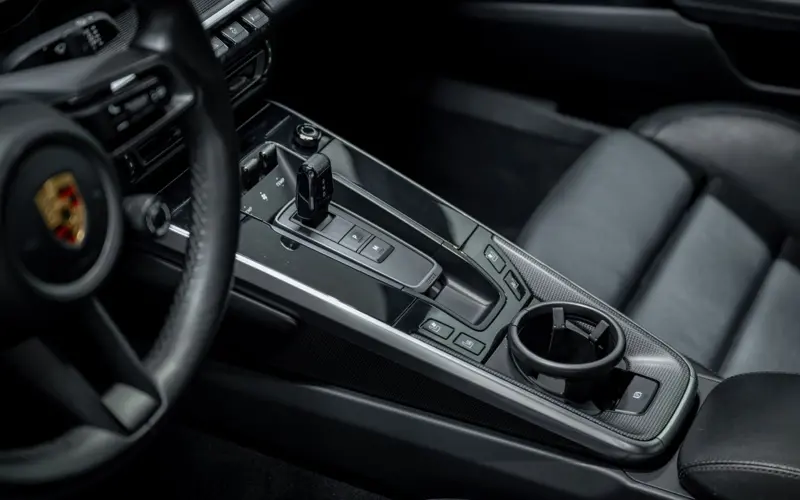 Porsche 992 Carrera 4S * 18-WEG * H.ACHSLENKUNG * SITZBELÜFT *  - 138479