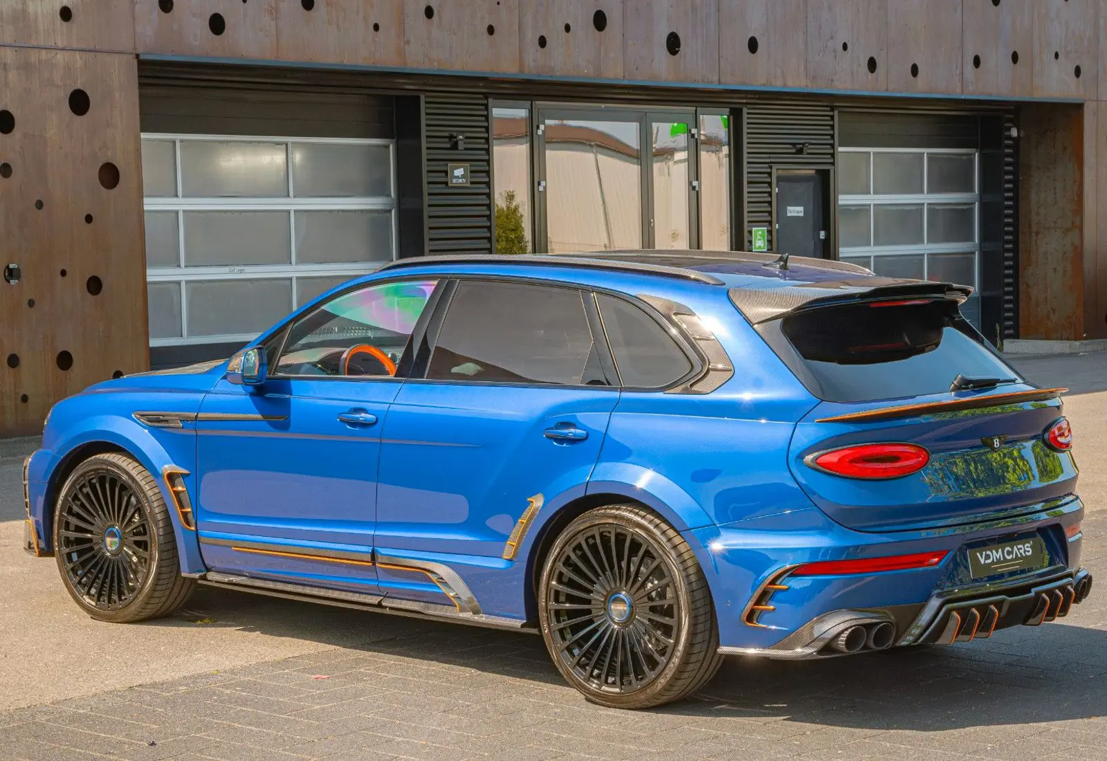 Bentley Bentayga V8 MANSORY * FULL CARBON * CERAMIC BRAKES *  - 85907