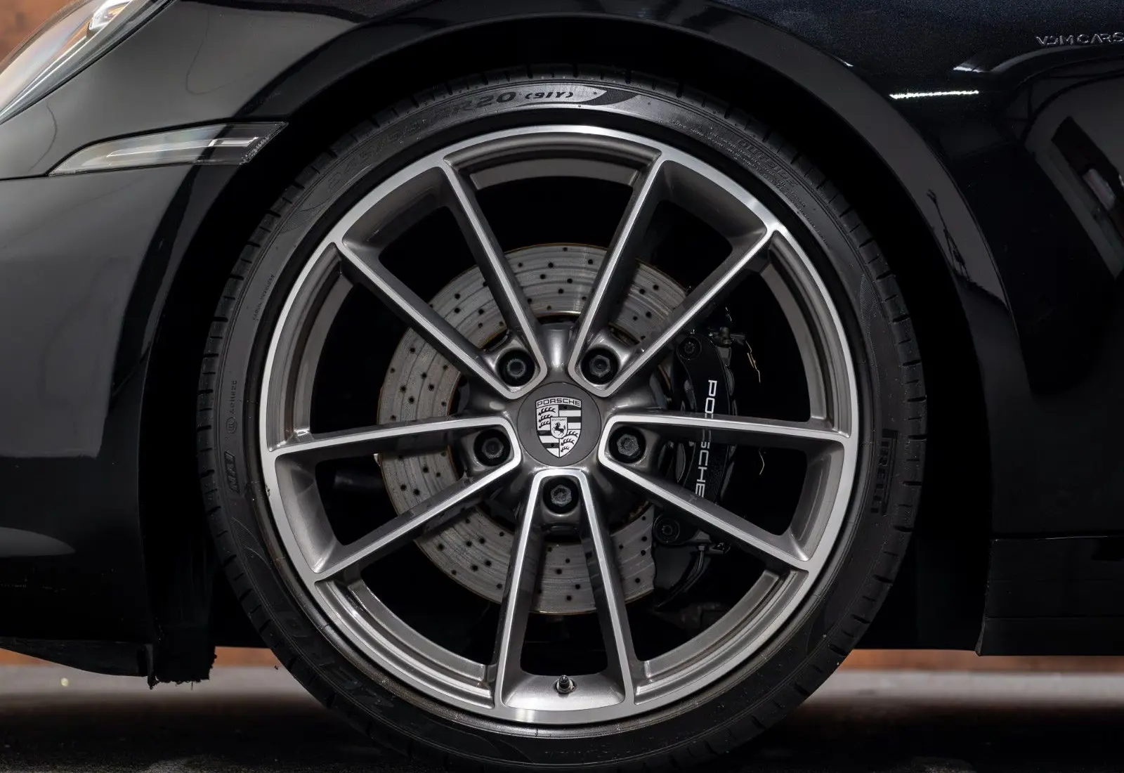 Porsche 911 Carrera 4S * 18-WEG * H.ACHSLENKUNG * SITZBELÜFT *  - 138435