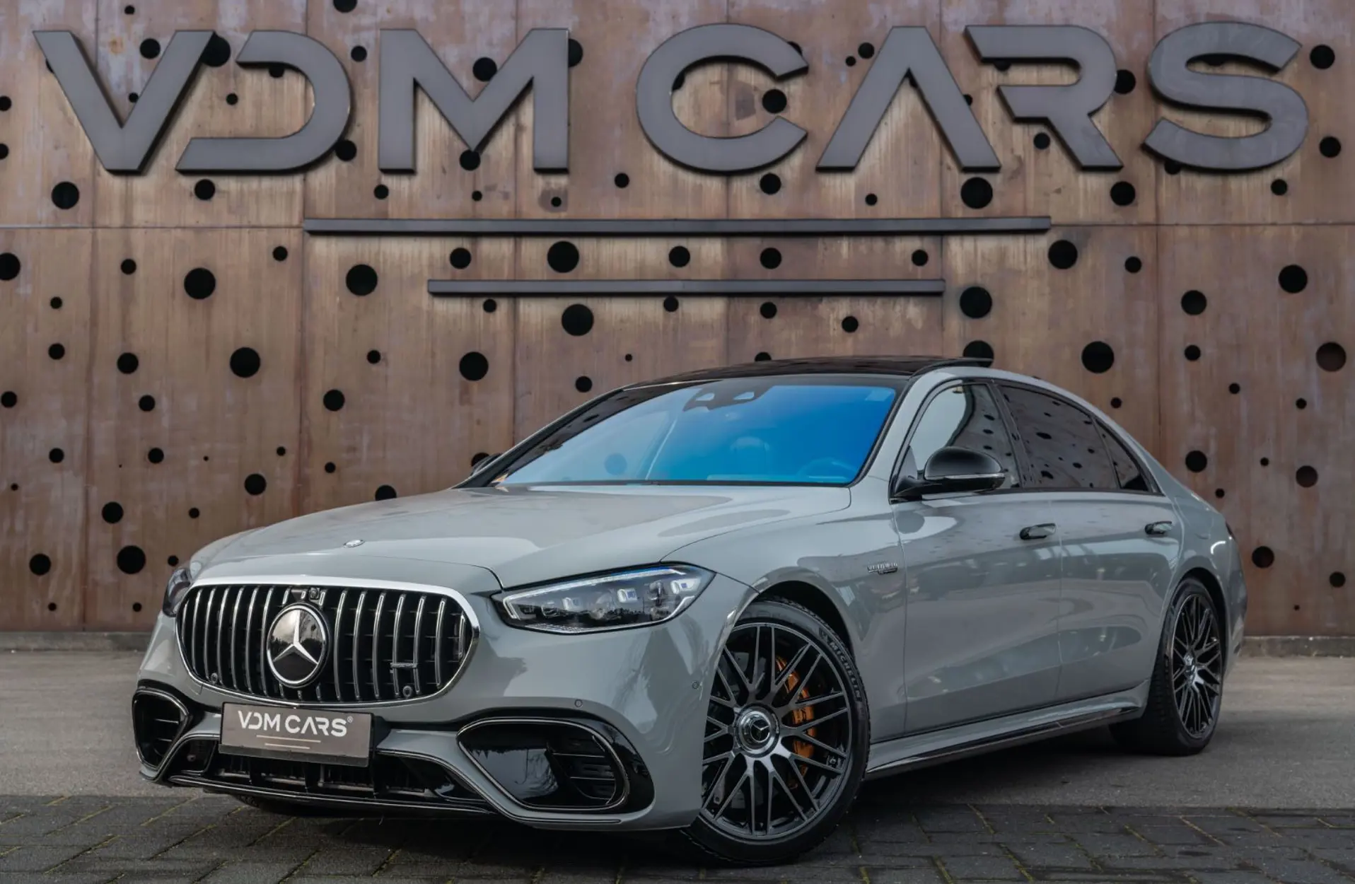 Mercedes-Benz - S 63 AMG - 130122