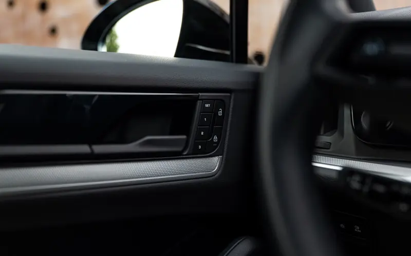 Porsche Cayenne E-Hybrid * PASM * SOFTCLOSE * PANO * CHRONO * 360 - 171985