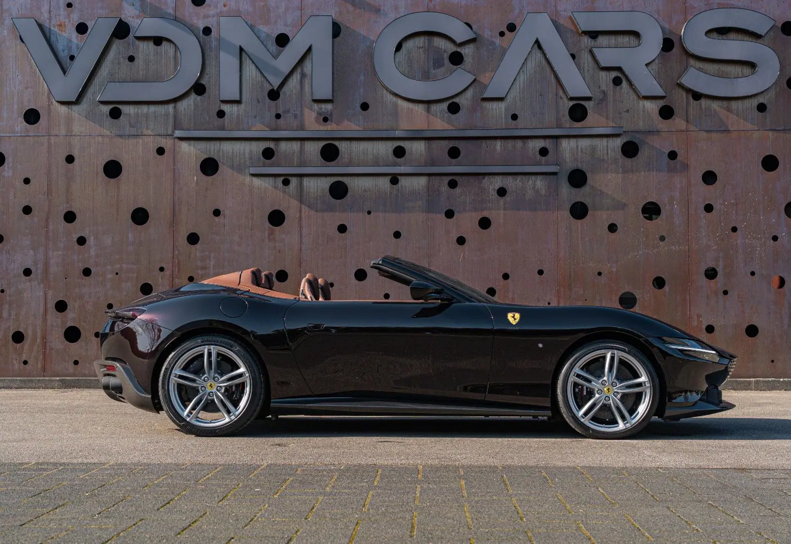 Ferrari Roma Spider * SPECIAL COLOR * VENT * VOLL * LP €345.000 - 167813