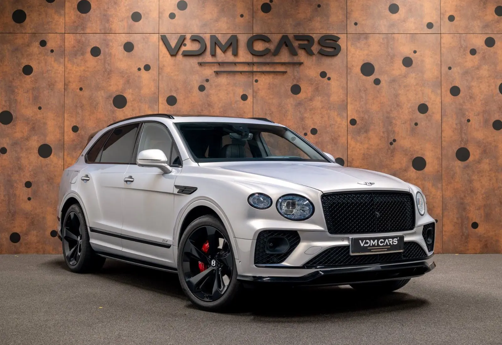 Bentley Bentayga 3.0 Hybrid 4WD * FIRST EDITION * NAIM *  - 135321