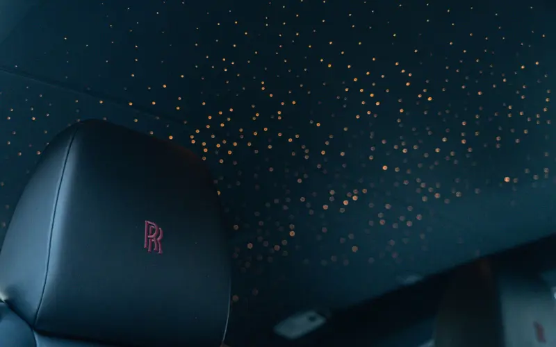 Rolls-Royce Wraith 6.6 V12 * MASSAGE * BESPOKE * DRIVE ASSIST+ *  - 134361