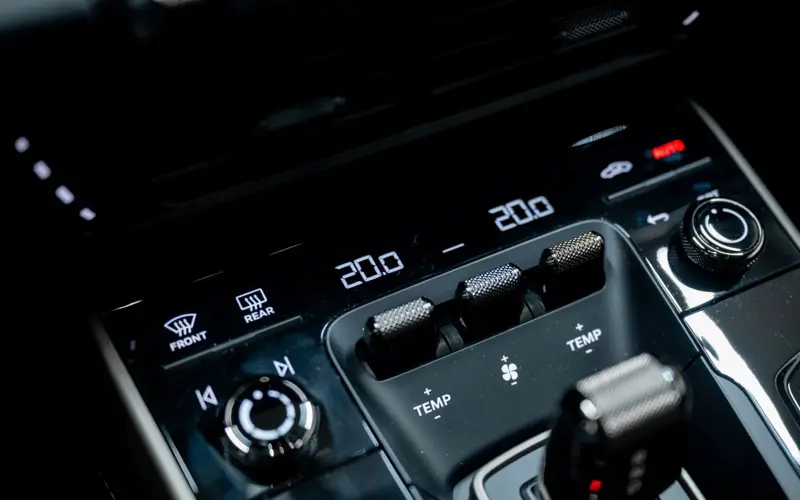 Porsche 992 Turbo S * 992.2 * MY26 * SPORTDES * CARBON EXT * SOFOR - 130444