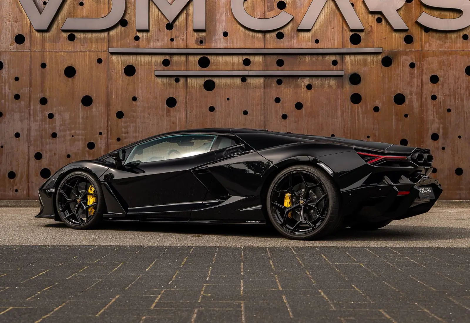 Lamborghini Revuelto 6.5 V12 * NEW CAR * AVAILABLE * BI COLOR - 168855