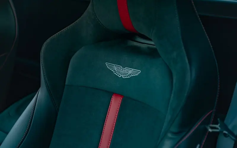 Aston Martin Vantage F1 * CARBON * AERO * INKL.ORIG.WINTERRADSATZ *  - 126803