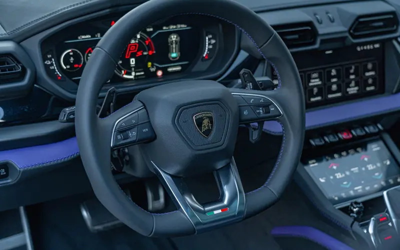 Lamborghini Urus SE * AD PERSONAM * VIOLA HONGKONG * MASSAGE * VOLL - 135991