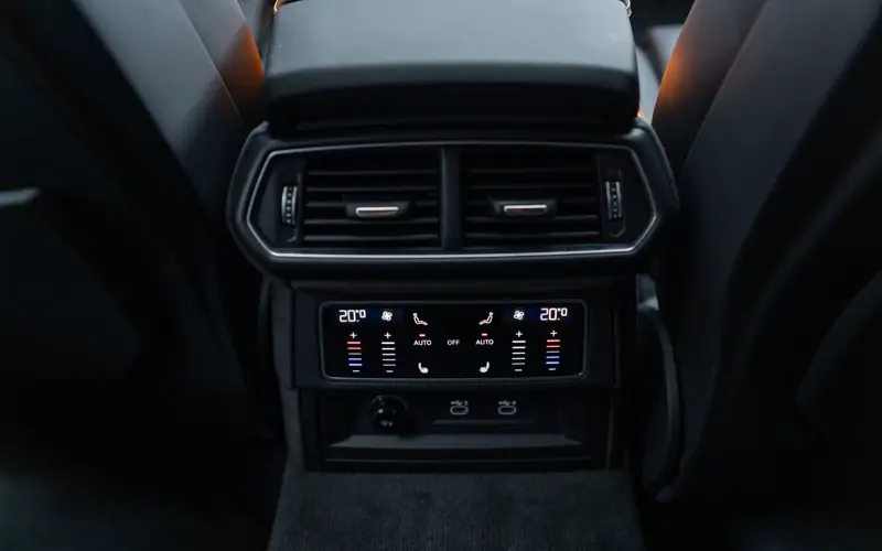 Lamborghini Urus SE * KERES MATTE * SONUS * MAINTENANCE PACK * 23" *  - 128155