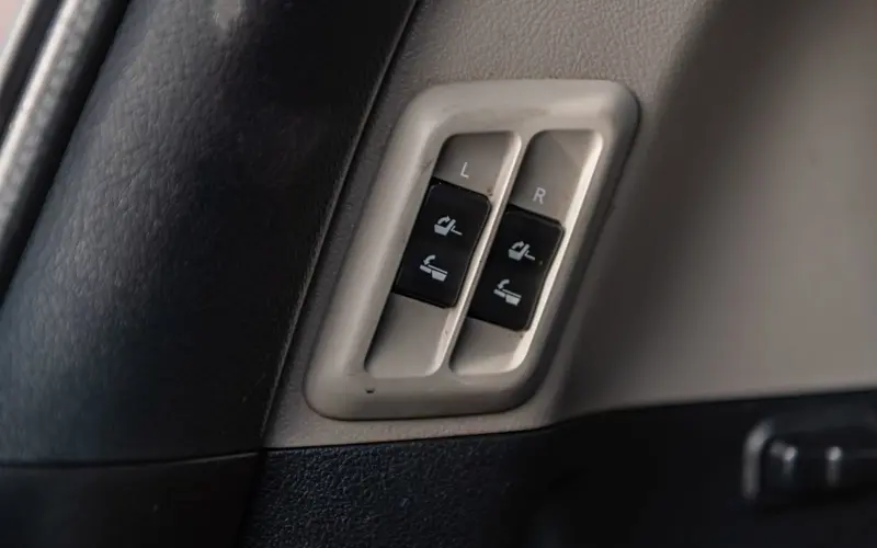 Toyota Land Cruiser 2.8 D-4D Executive * VOLL * 360 * MEMORY - 129165