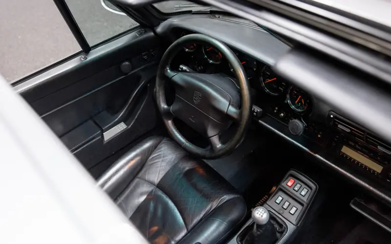 Porsche 993 Carrera 4S Coupé * Schaltgetriebe * Dach *  - 128251