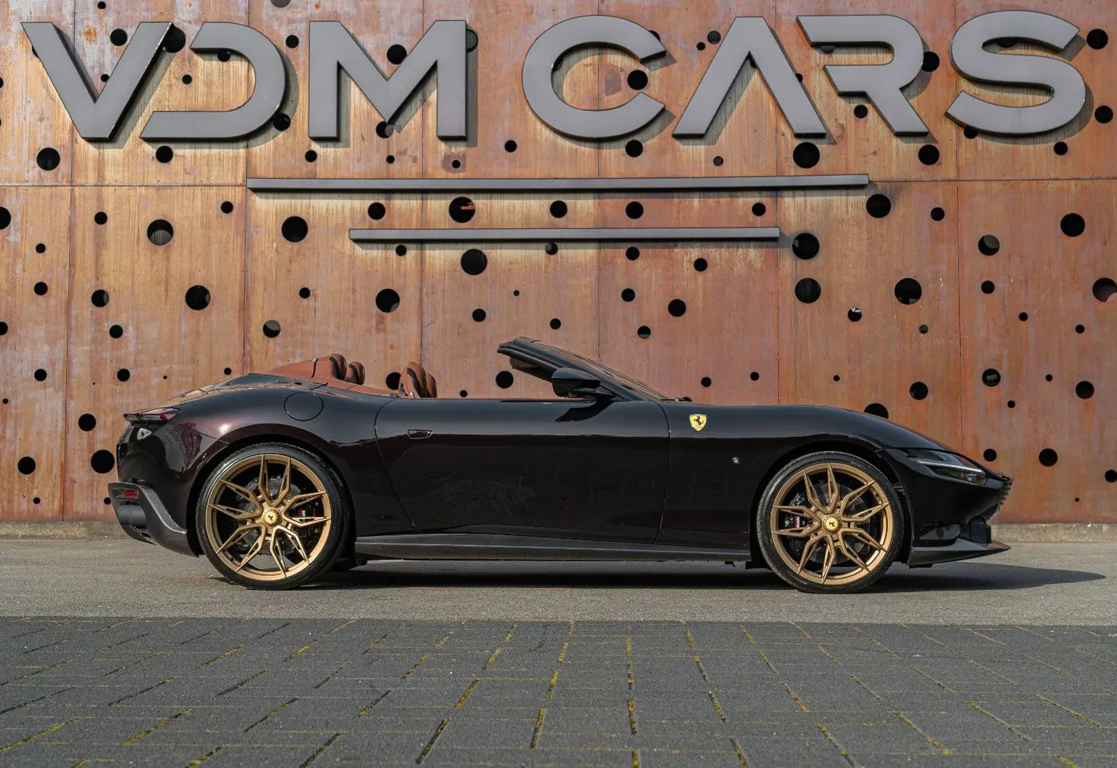 Ferrari Roma Spider * SPECIAL COLOR * ADAS * VENT * 360 * VOLL *  - 136164