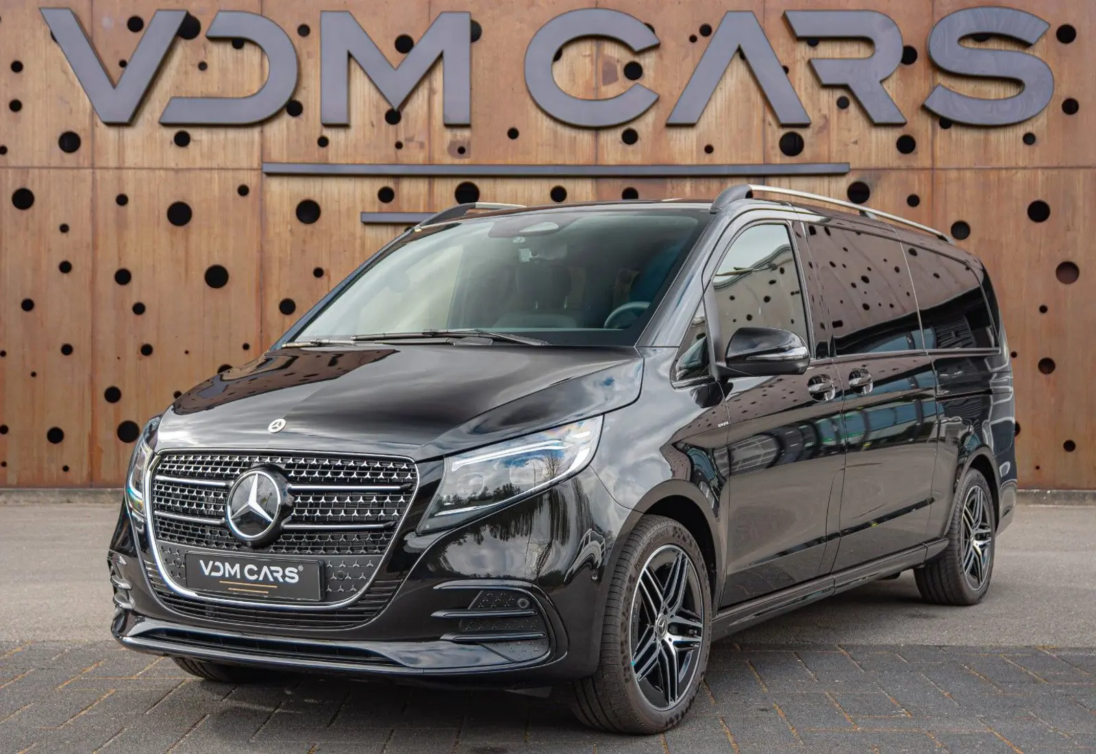 Mercedes-Benz V 300 d EXCLUSIVE L3 * NIGHT * 360 * AMG *  - 105316