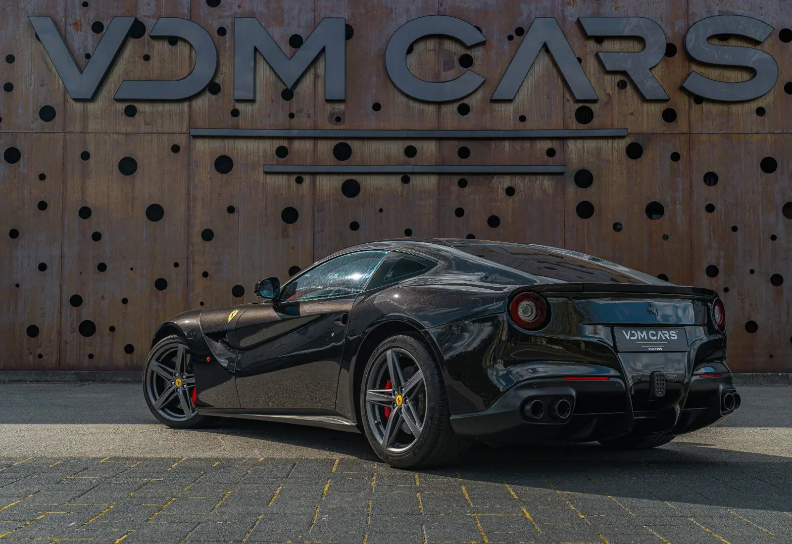 Ferrari F12 Berlinetta * ALCANTARA * CUSTOM * CARBON *  - 137288