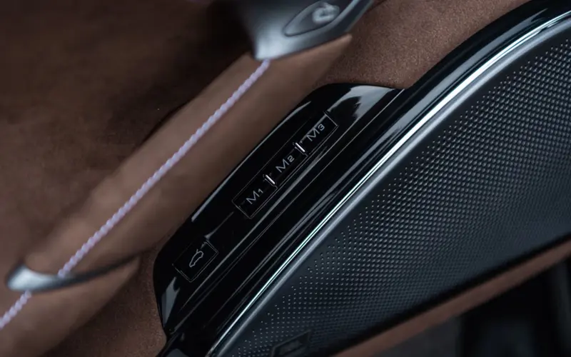 Ferrari Roma Spider * SPECIAL COLOR * ADAS * VENT * 360 * VOLL *  - 131439