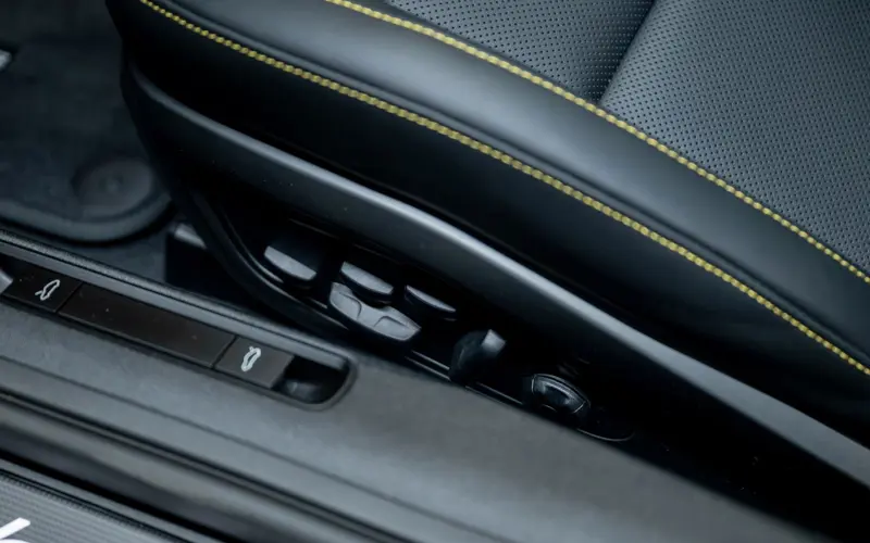 Porsche 911 Turbo S * 992.2 * MY26 * SPORTDES * CARBON EXT * SOFOR - 130350