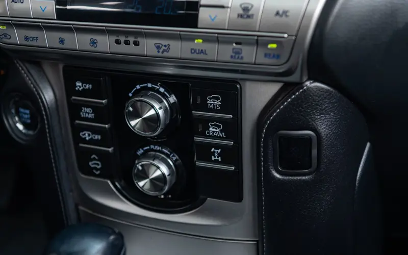 Toyota Land Cruiser 2.8 D-4D Executive * VOLL * 360 * MEMORY - 129168