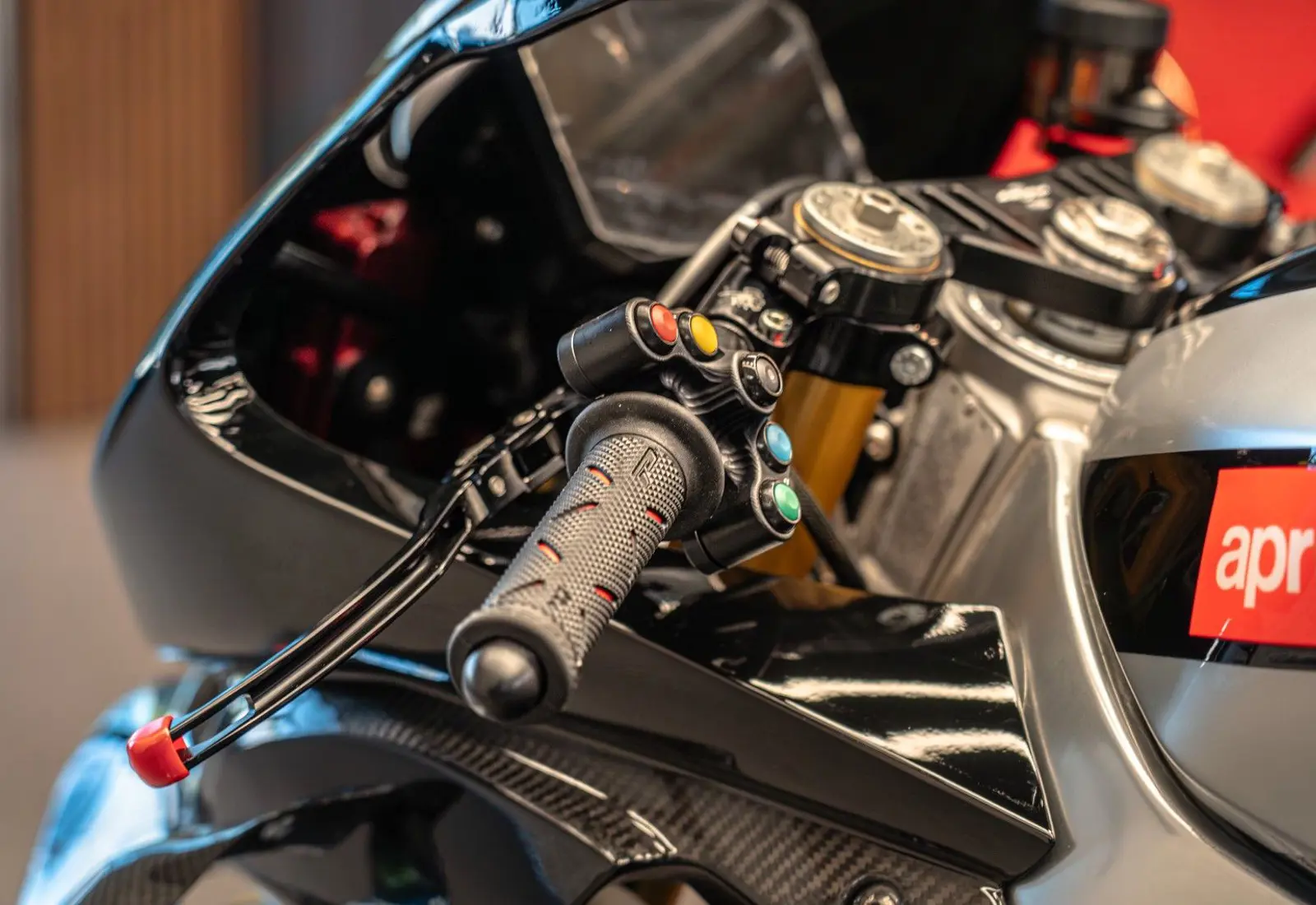 Aprilia RSV4 X ex3ma * 1 OF 30 LIMITED EDITION *  - 112814
