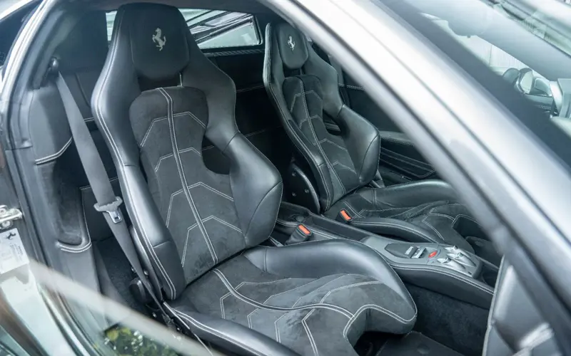 Ferrari 458 Italia * CARBON SEATS * LIFT * AFS * CAMERA * MWST *  - 153653