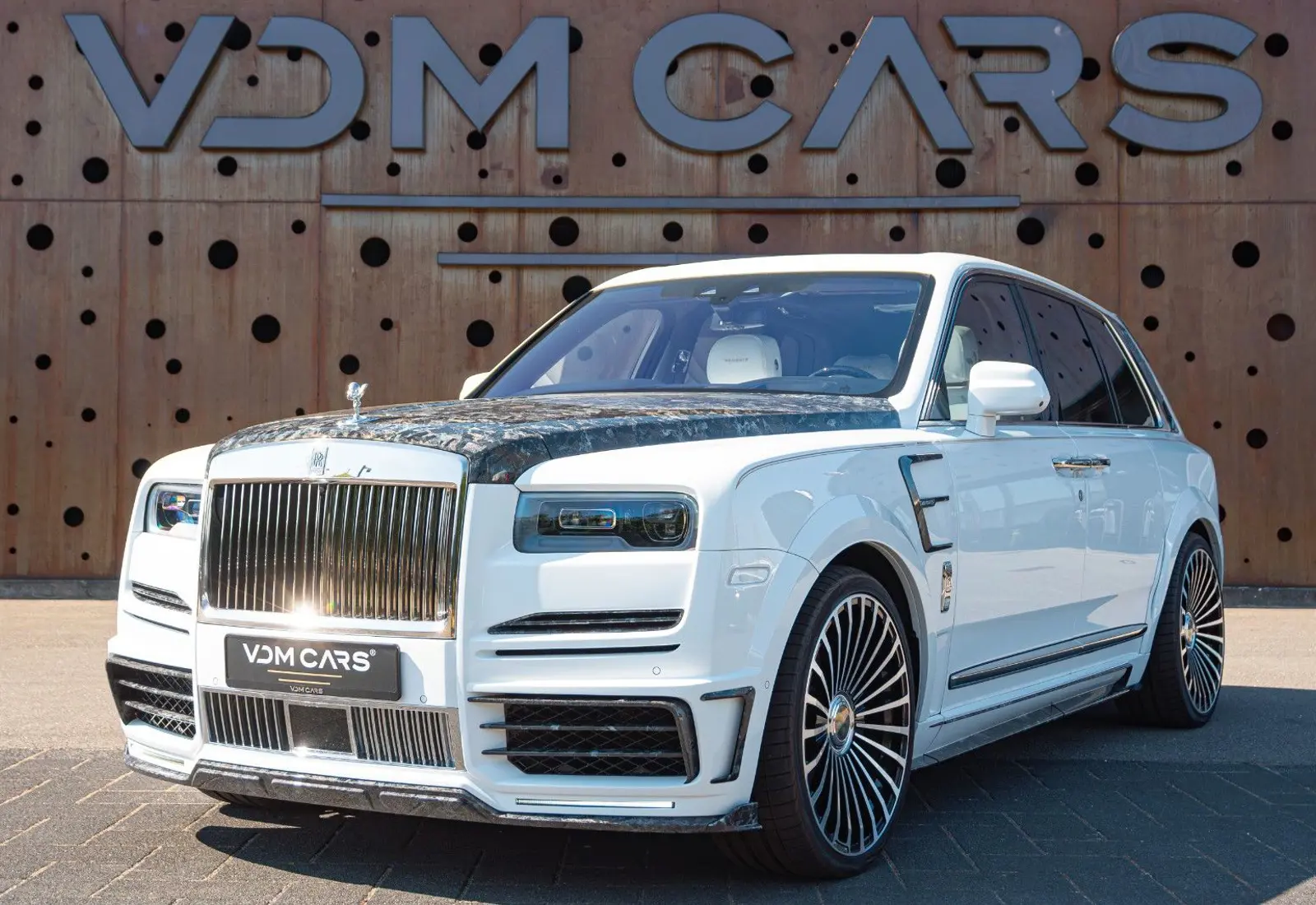 Rolls-Royce Cullinan MANSORY * FORGED CARBON * ONLY 7600 KM *  - 139131