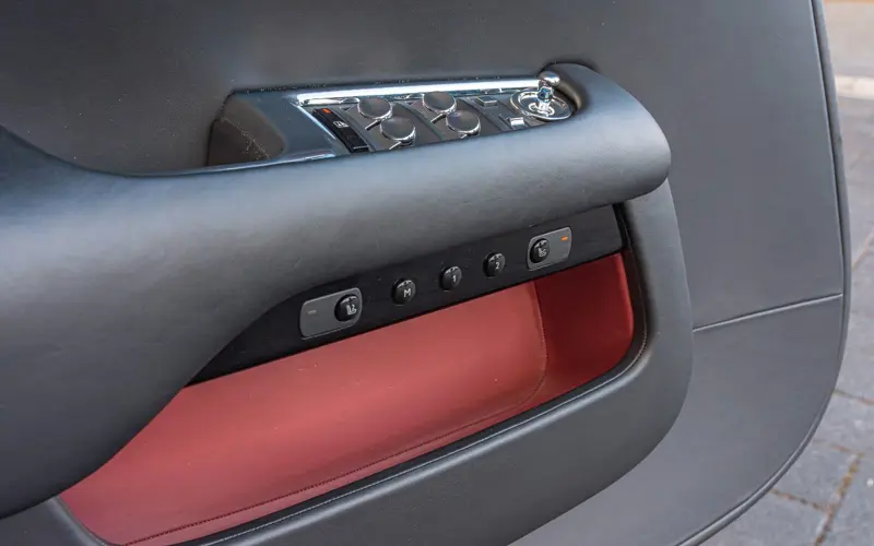 Rolls-Royce Wraith 6.6 V12 * MASSAGE * BESPOKE * DRIVE ASSIST+ *  - 113373