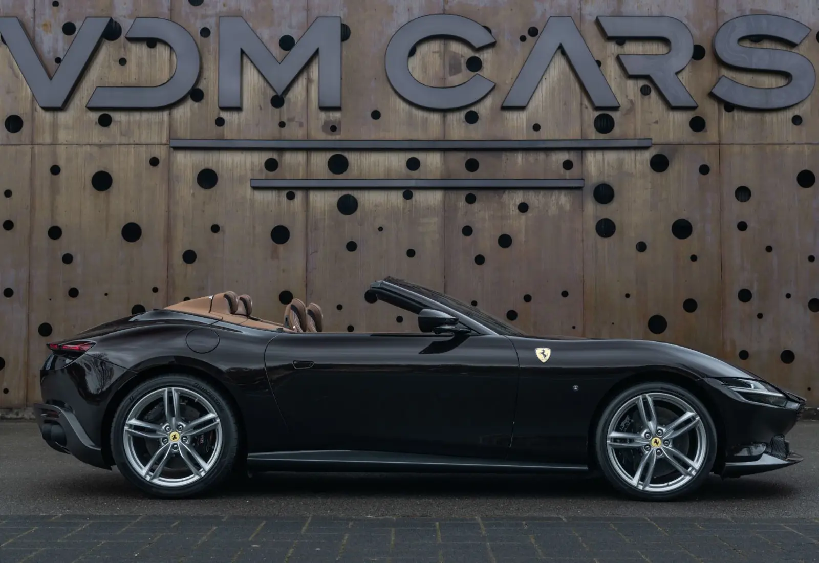 Ferrari Roma Spider * SPECIAL COLOR * ADAS * VENT * 360 * VOLL *  - 131427