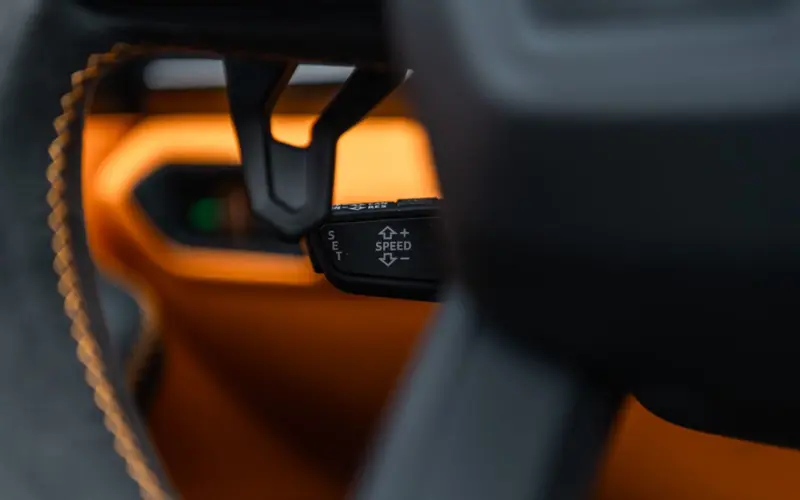 Lamborghini Urus SE * KERES MATTE * SONUS * MAINTENANCE PACK * 23" *  - 128158