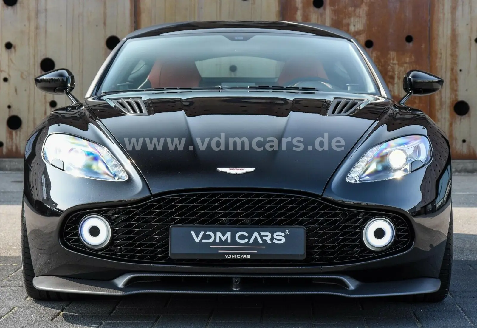 Aston Martin Vanquish Zagato Shooting Brake | 1 of 99 | NEW - 105151