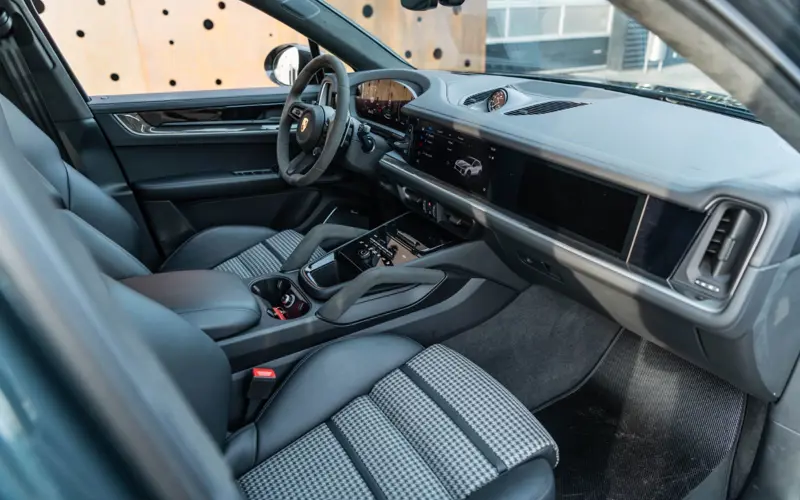 Porsche Cayenne Coupe Turbo E-Hybrid * PTS * GT PACKAGE *  - 127624