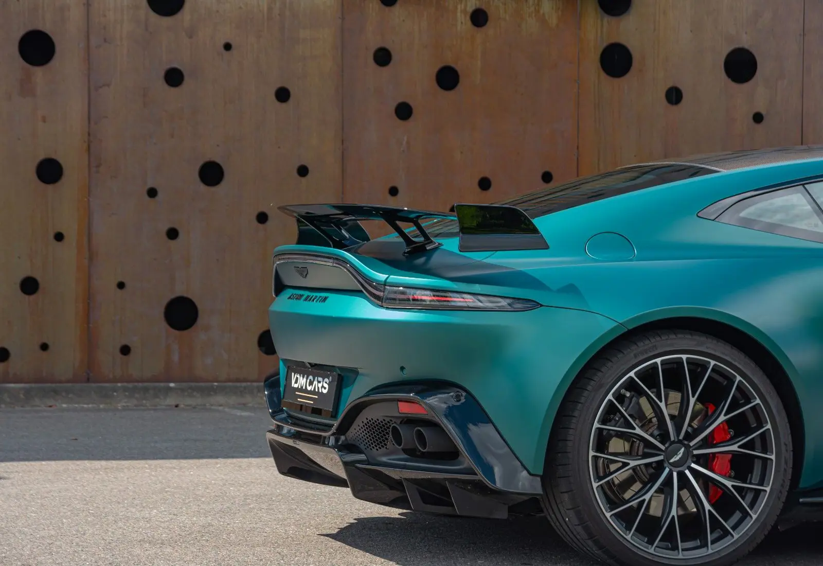 Aston Martin Vantage F1 * CARBON * AEROKIT * 360 * ELEC.SEAT - 110258
