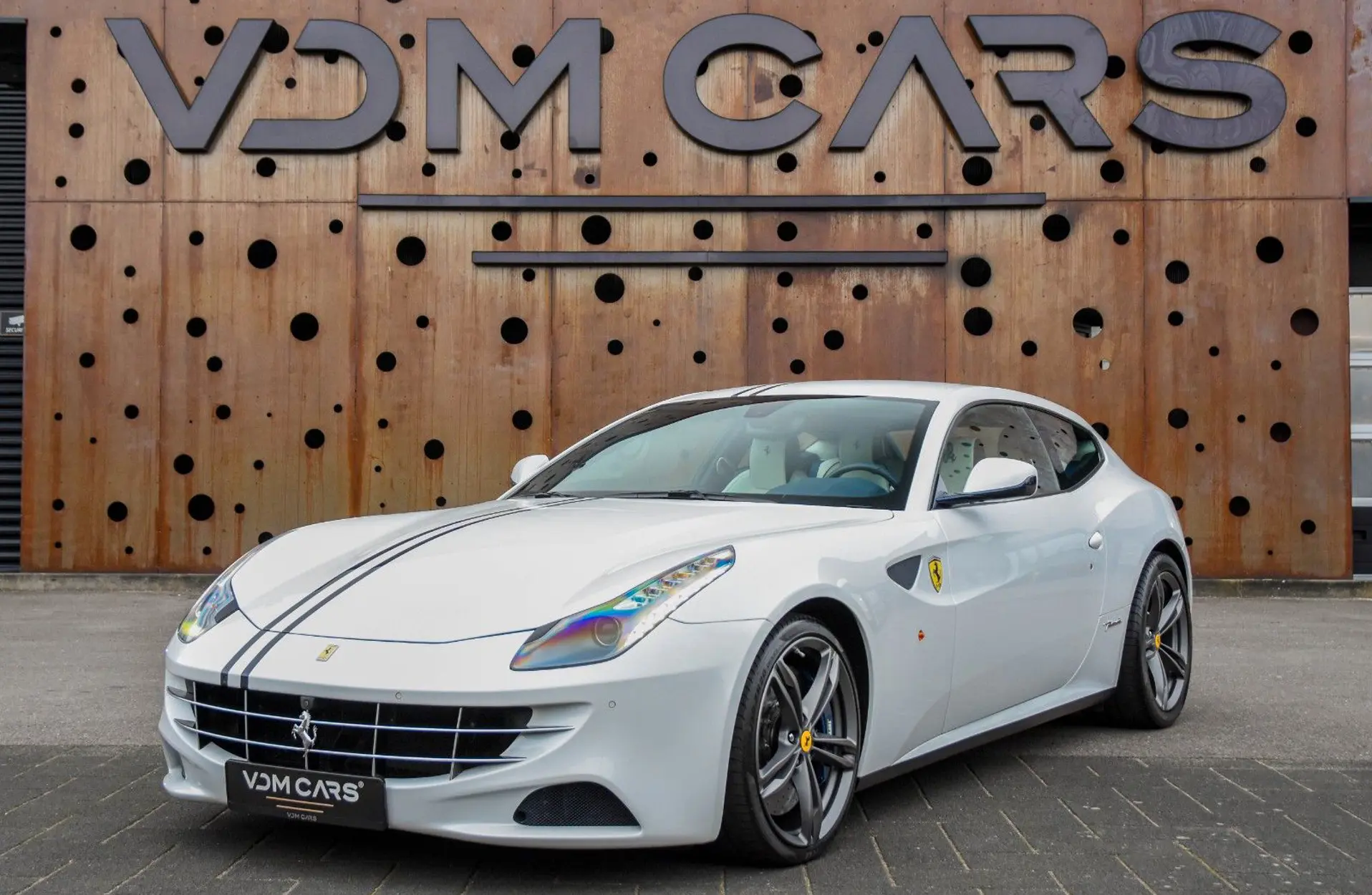 Ferrari - FF - 64192