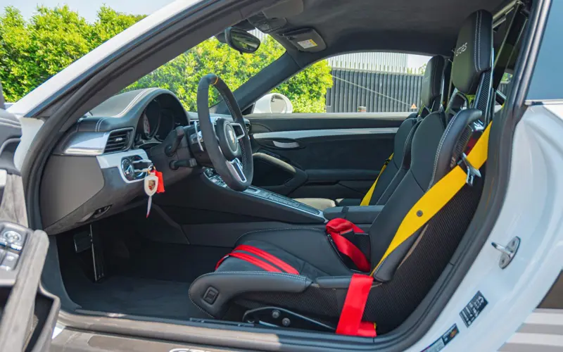 Porsche 911 GT3 RS * 923 KM * 1. BESITZER * PCCB * CARBON * MWST - 104632