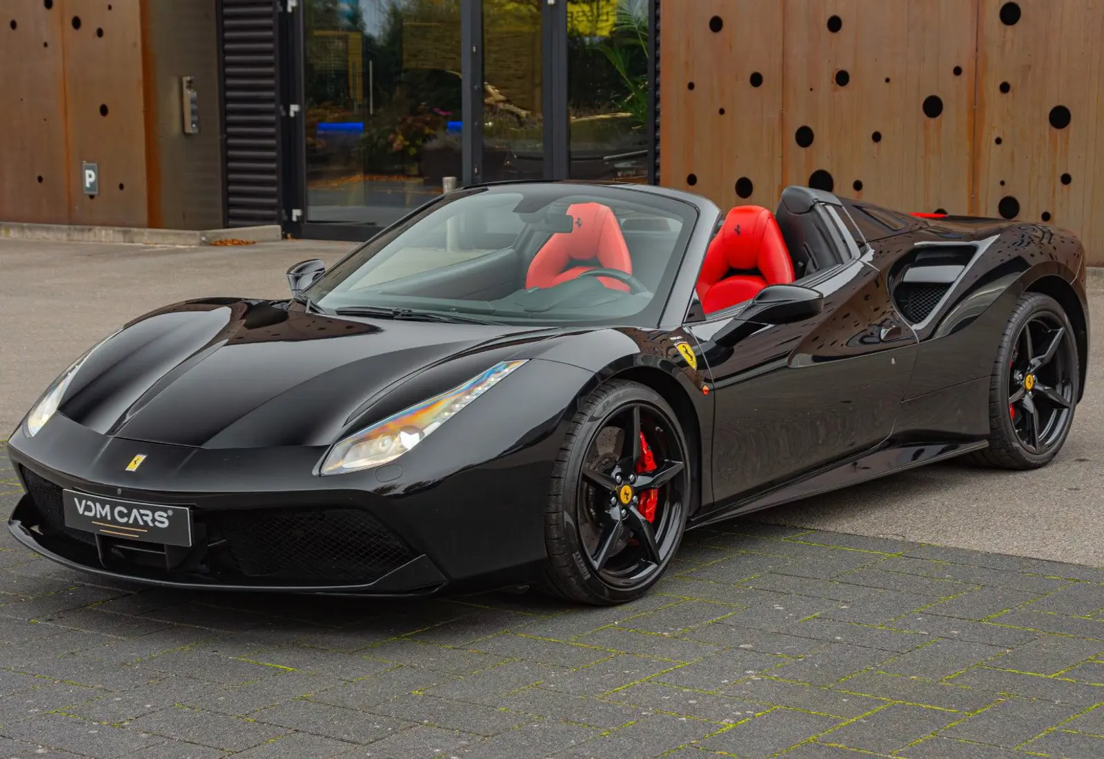 Ferrari 488 Spider * NEW SERVICE * NEW POWER * CAMERA * LEATHER - 105377