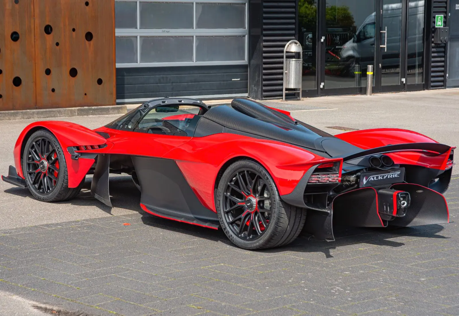 Aston Martin Valkyrie SPIDER * Q-COMMISSION * COLLECTOR PLAN *  - 126203