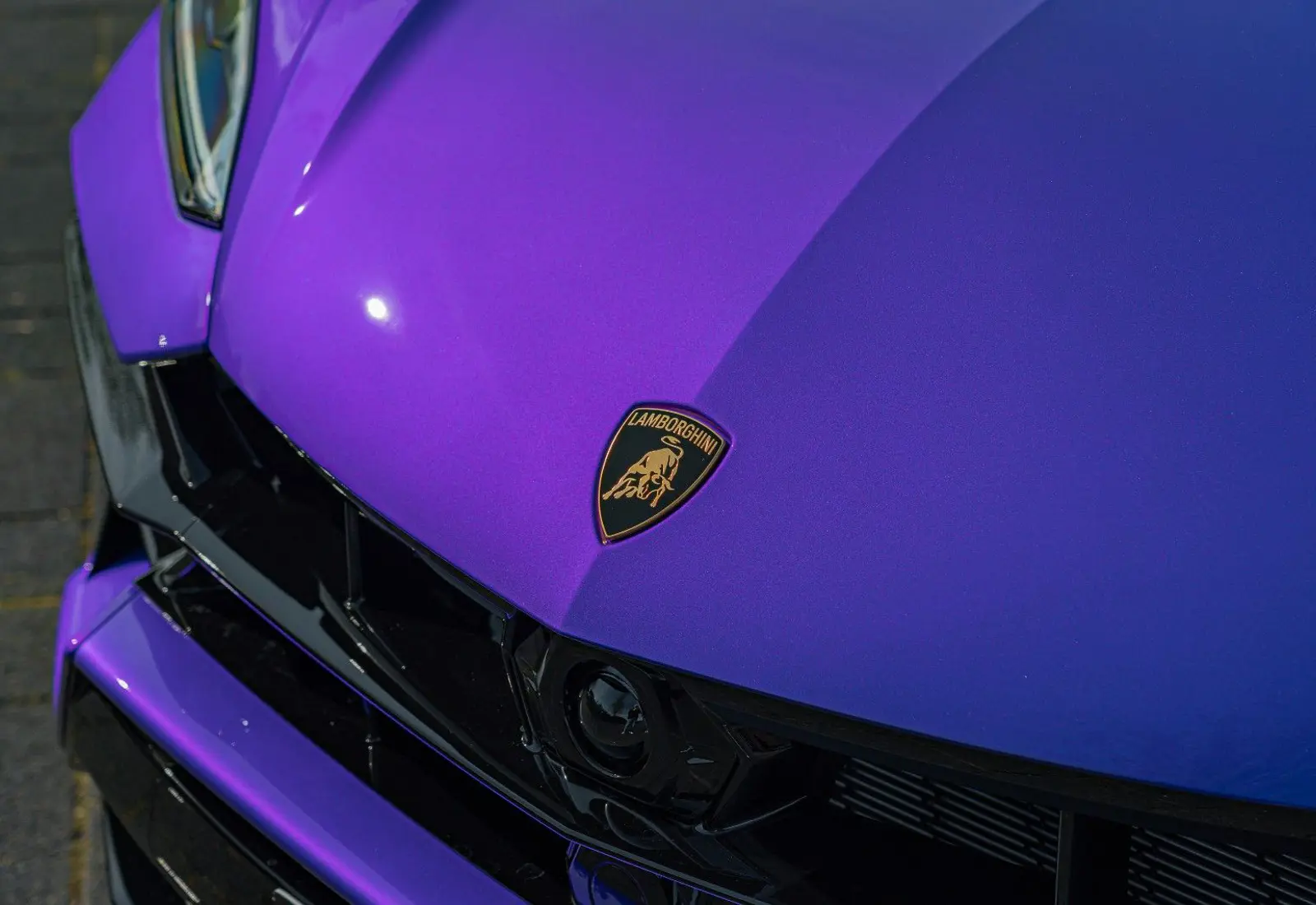 Lamborghini Urus SE * AD PERSONAM * VIOLA HONGKONG * MASSAGE * VOLL - 135981