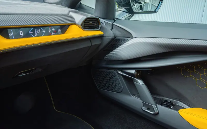 Lamborghini Revuelto 6.5 V12 * NEW CAR * AVAILABLE * BI COLOR - 114728