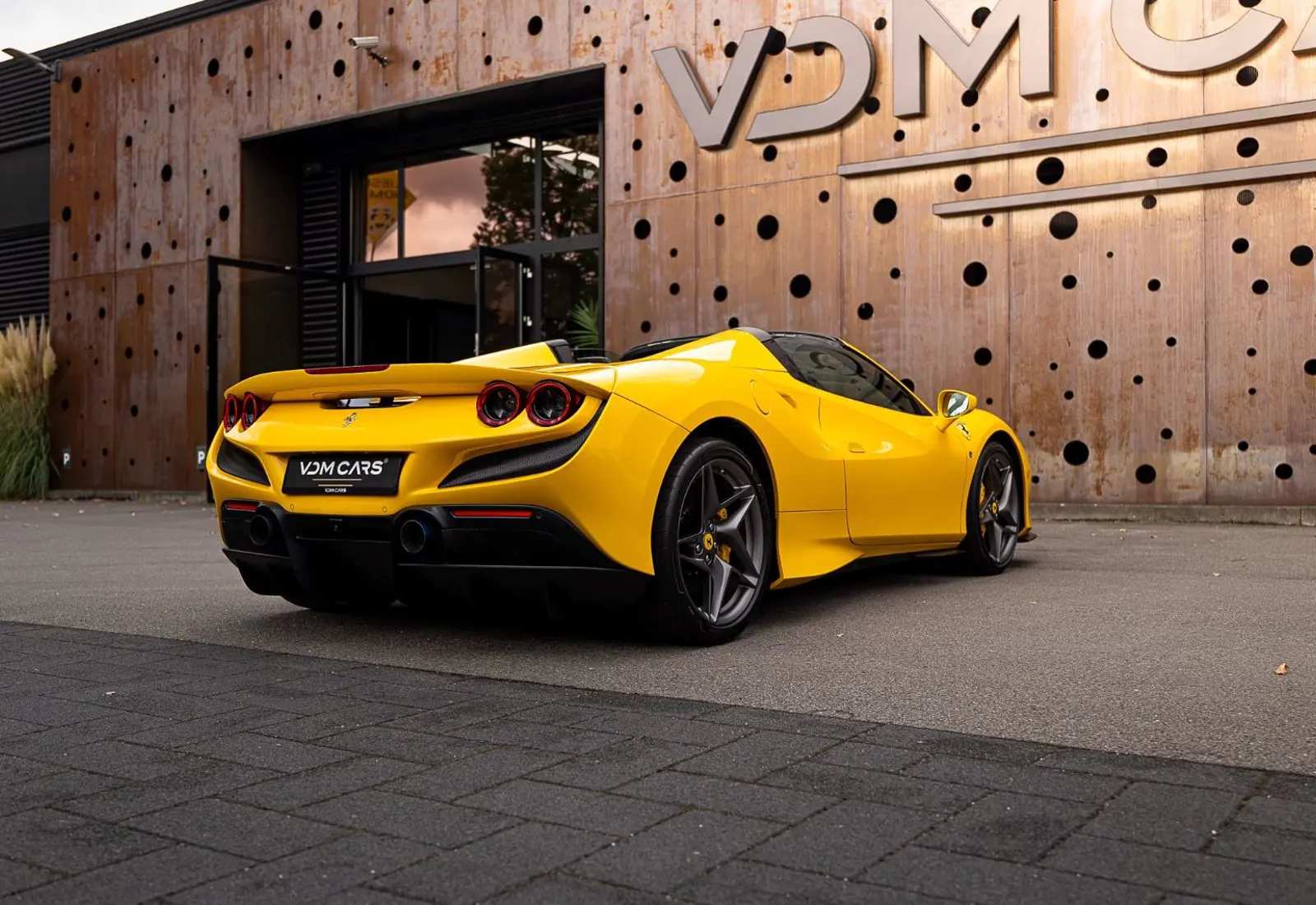 Ferrari F8 Spider * LIFT * AFS1 * CARBON * Racing Seats *  - 167724