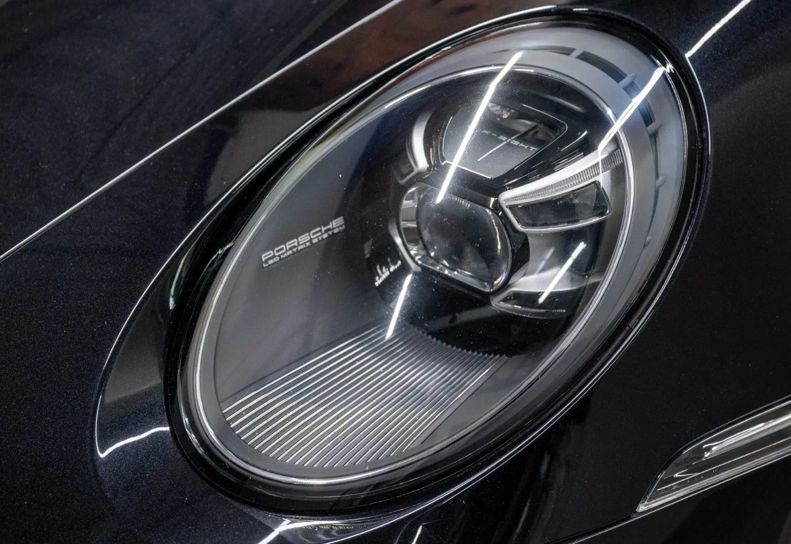 Porsche 911 Carrera 4S * 18-WEG * H.ACHSLENKUNG * SITZBELÜFT *  - 138434