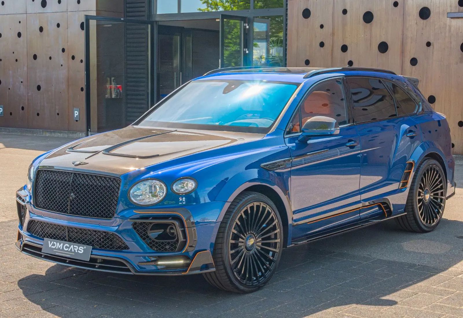 Bentley Bentayga V8 MANSORY * FULL CARBON * CERAMIC BRAKES *  - 85904