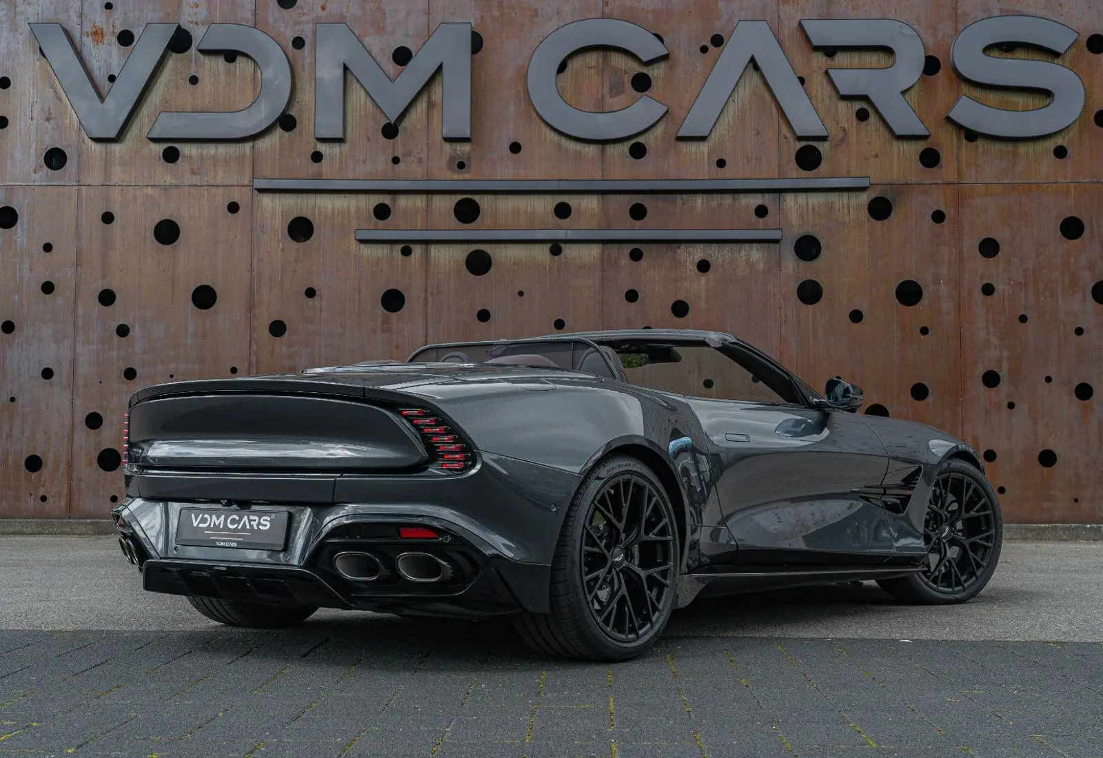 Aston Martin Vanquish Volante * Bowers &amp; Wilkins * Black-Pack *  - 145486