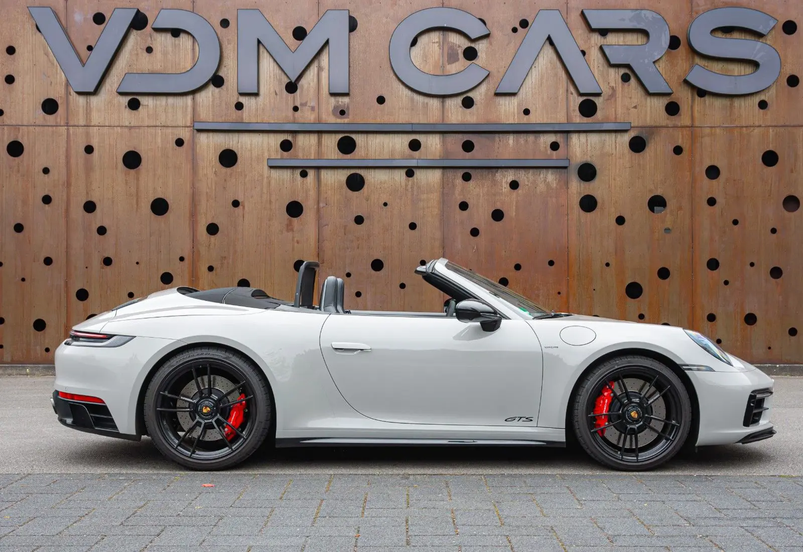 Porsche 911 Carrera 4 GTS Cabrio * 18 WEG * BOSE * SPORT * PASM *  - 84882