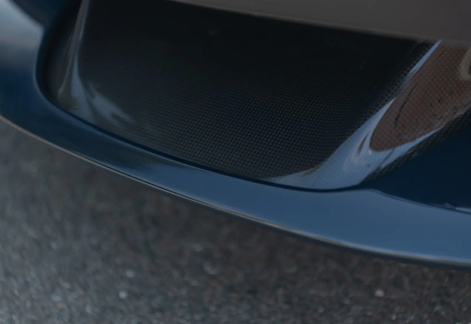 Ferrari SF90 Spider * CARBON(12x) * CARPLAY * LIFT * TWO-TONE *  - 117971