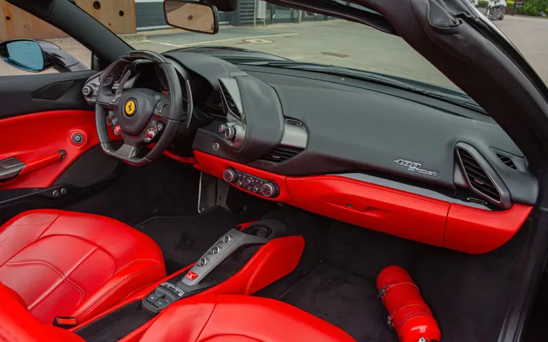 Ferrari 488 Spider * NEW SERVICE * NEW POWER * CAMERA * LEATHER - 105400