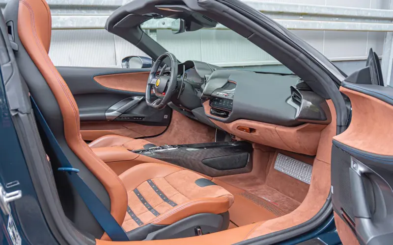 Ferrari SF90 Spider * CARBON(12x) * CARPLAY * LIFT * TWO-TONE *  - 110940