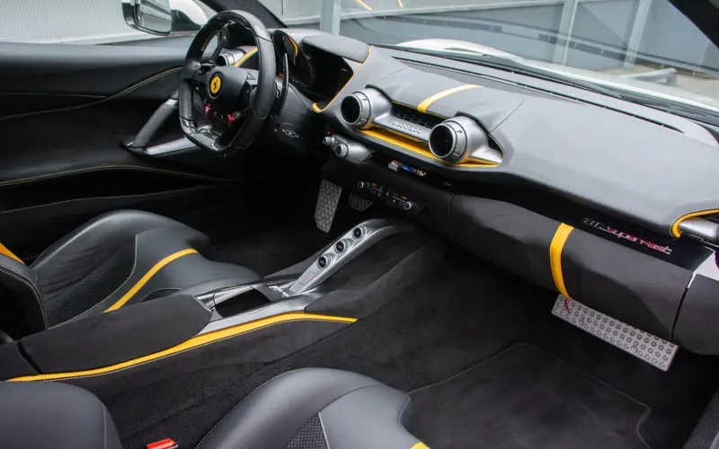 Ferrari 812 Superfast * CARBON SEATS * NEW SERVICE *  - 114395