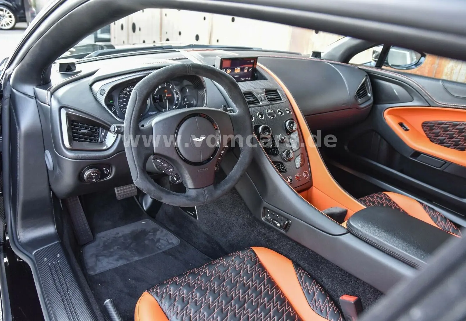 Aston Martin Vanquish Zagato Shooting Brake | 1 of 99 | NEW - 105162