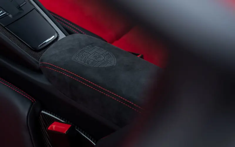 Porsche 911 GT2 RS * WEISSACH * 1.HAND * NUR 732KM * CLUBSPORT - 128701